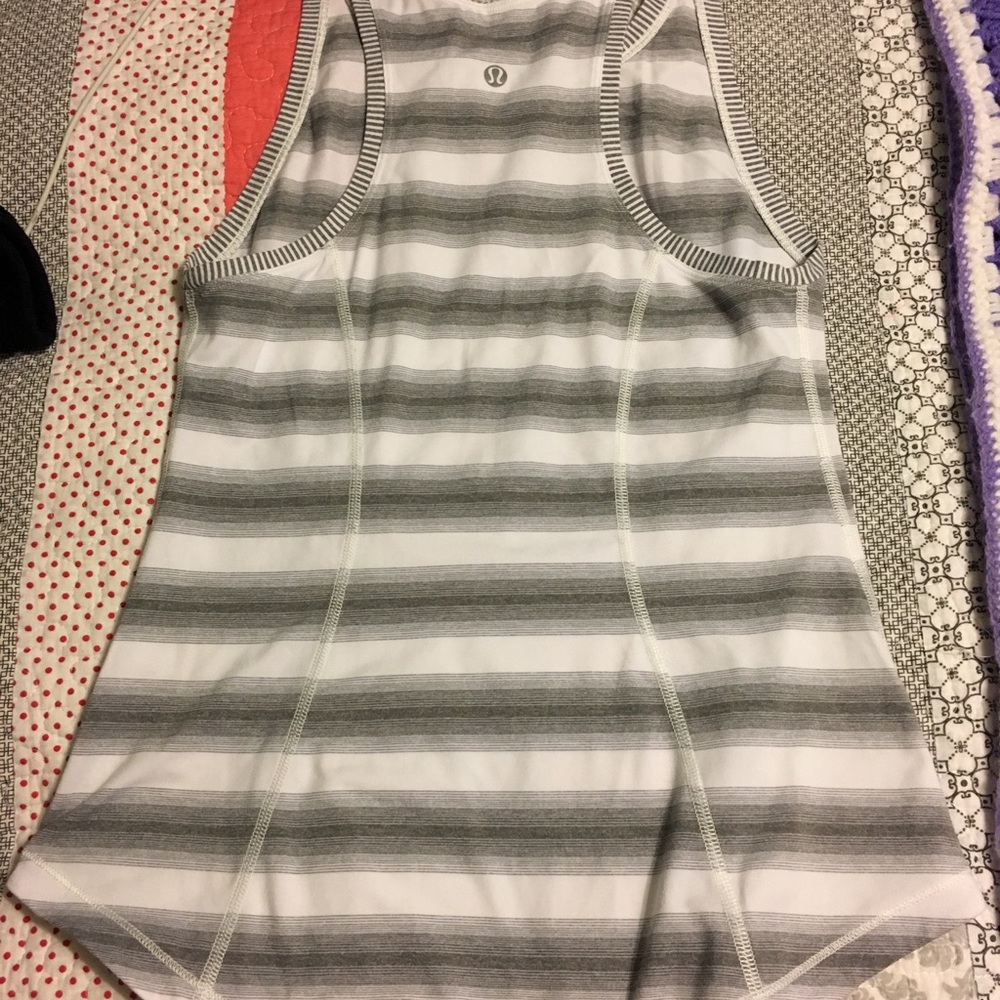 Lululemon tank top